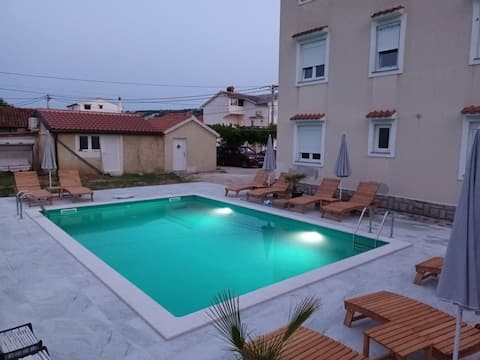 Loparadise Apartment 1