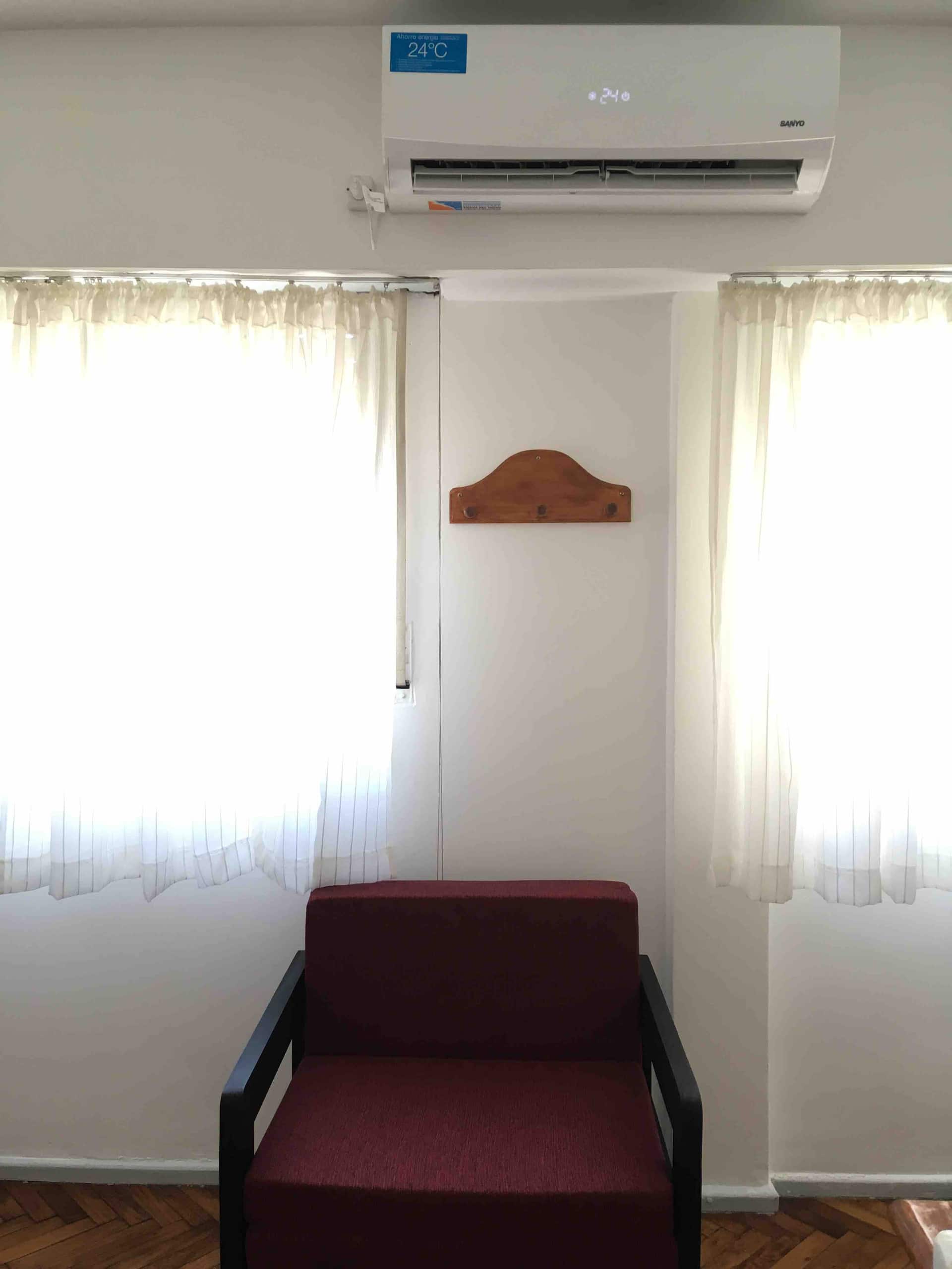 Kitnet mobiliada de 1 dormitório em Caballito