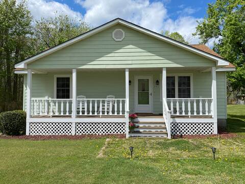 Betty's Bungalow
