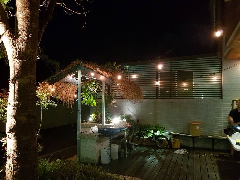 民宿庭園,毛草屋/烤肉吧台
