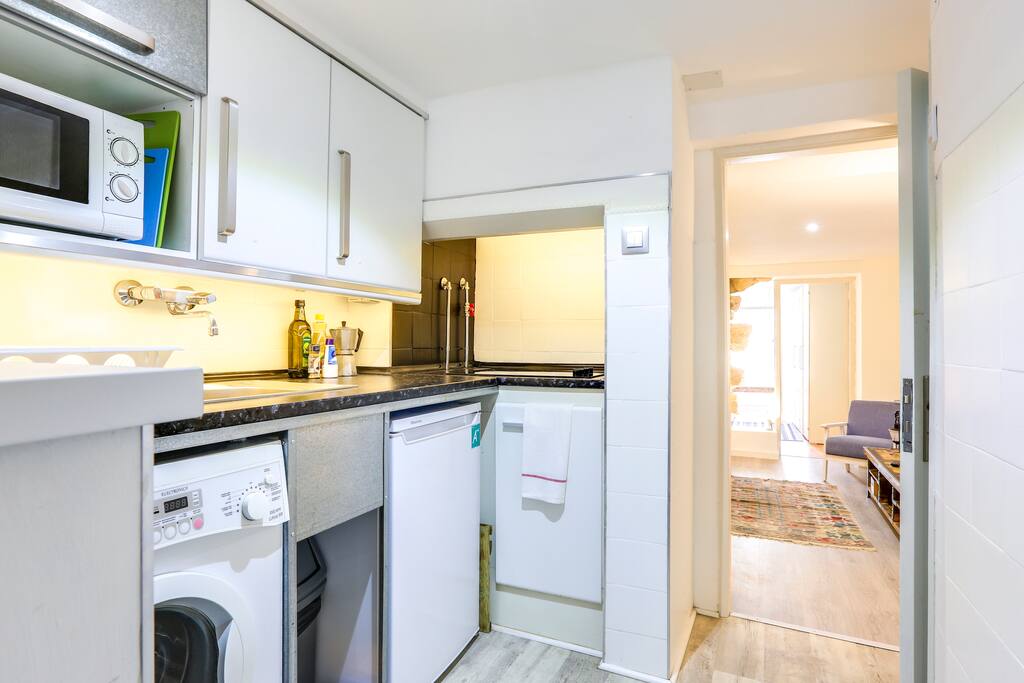 Fully equipped kitchen
