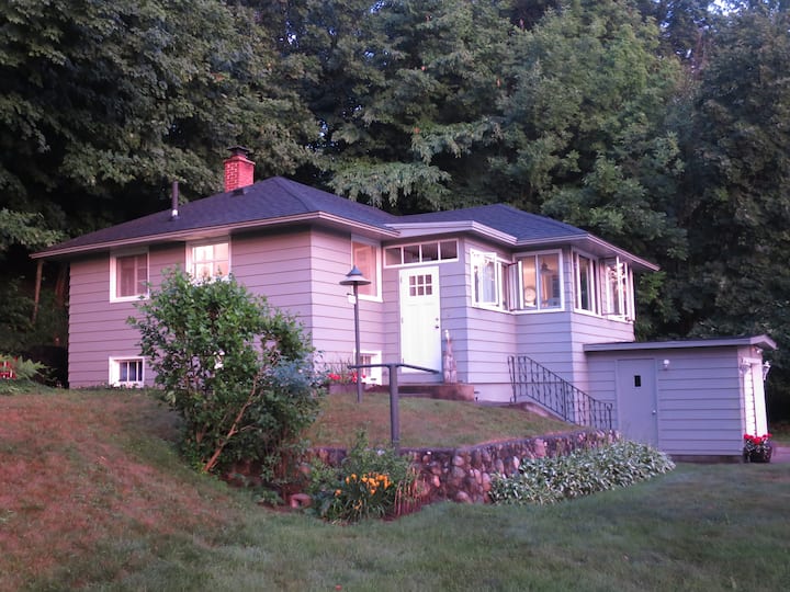 Summer Sojourn the Perfect "Stay" Cottages for Rent in Ludington