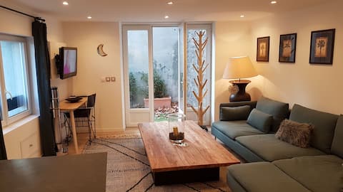 2 bedroom and air conditioner apartment