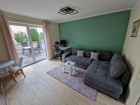 Top Airbnb: Quiet granny apartment + terrace in Jena