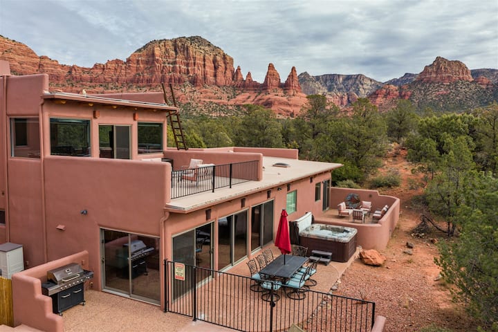 The Hideaway In Sedona Private Pool Spa Hiking Views Houses For Rent In Sedona Arizona United States