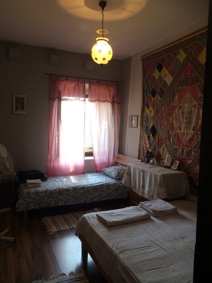 غرفة النوم 2