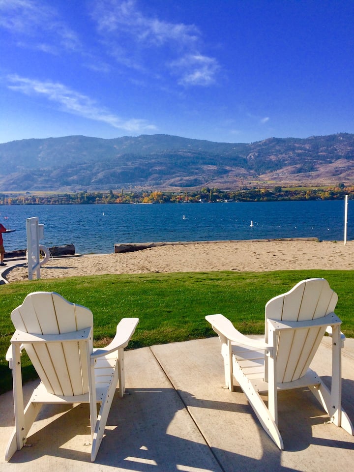 Osoyoos Beachside Cottage *Almost lakefront!* #83