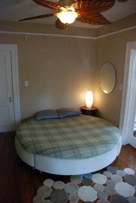 King size bed