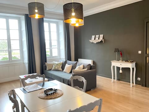 Charming and quiet in the heart of Bayeux + private parking