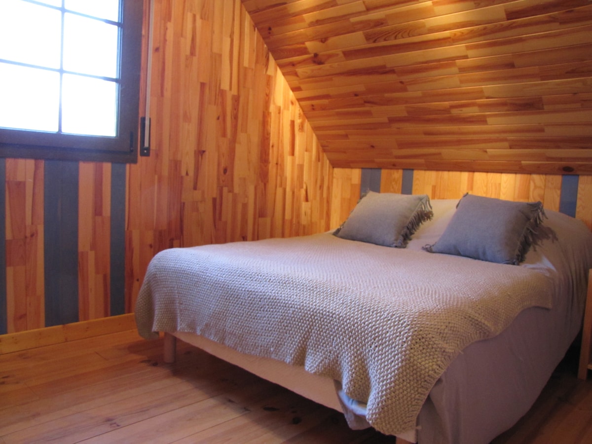 საძინებელი 4 (მაღლა)