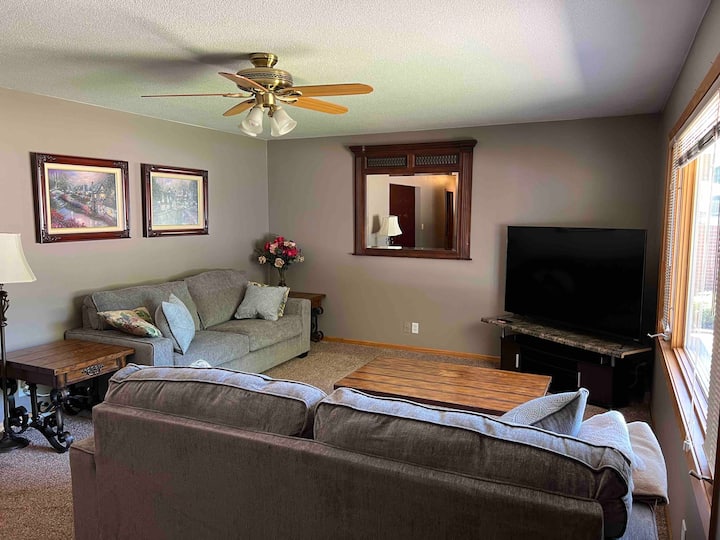 Families- Centrally Located - Grand Island, NE