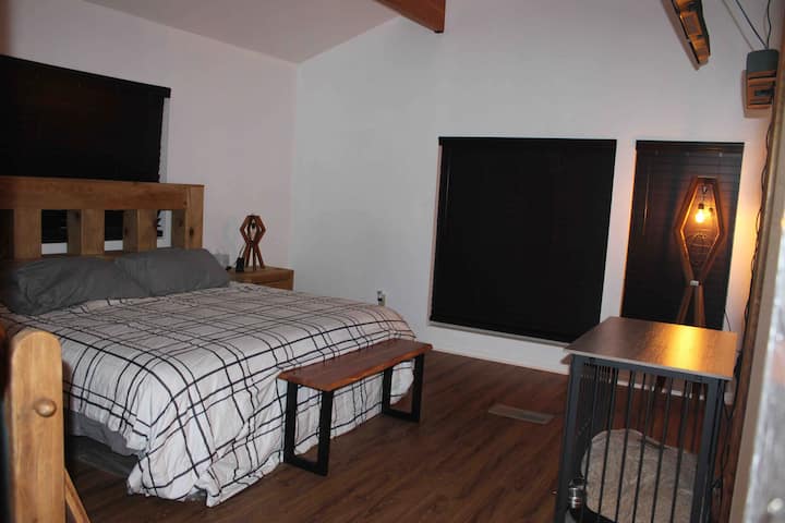 საძინებელი 1