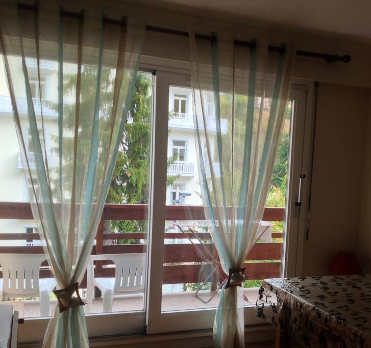 acces salon au balcon