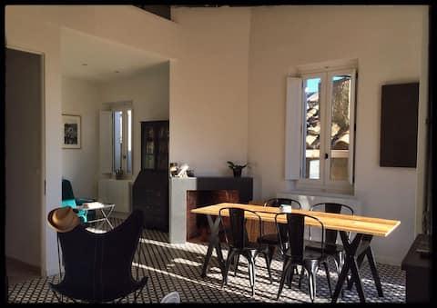 Top performing Airbnb: Luxury and comfort in the heart of the village in Gordes