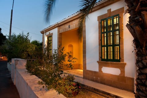 Stunning Traditional Villa, Strovolos, Nicosia