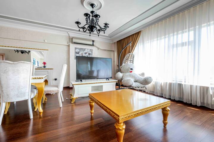 İstanbulda eşsiz manzaralı Saray Dairesi gallery image 4