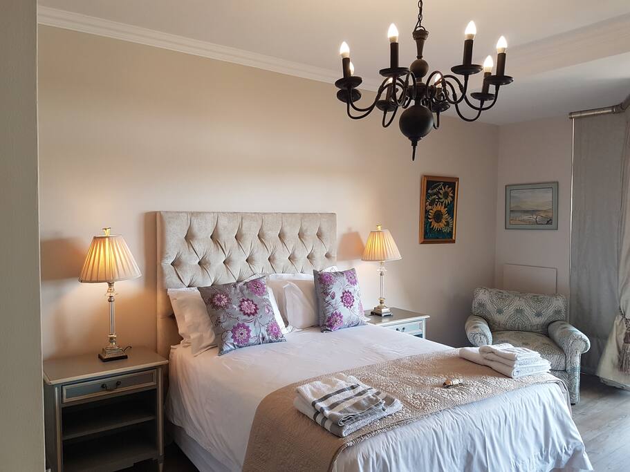 Main En-Suite