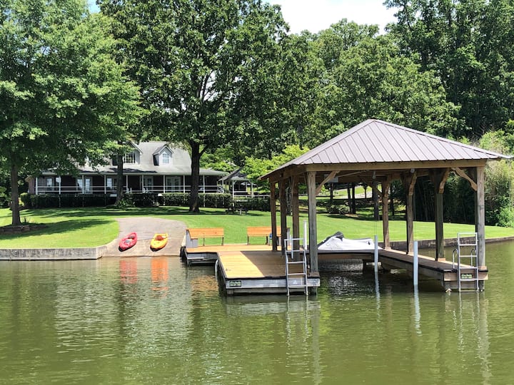 Logan Martin Lake Vacation Rentals & Homes Alabama, United States