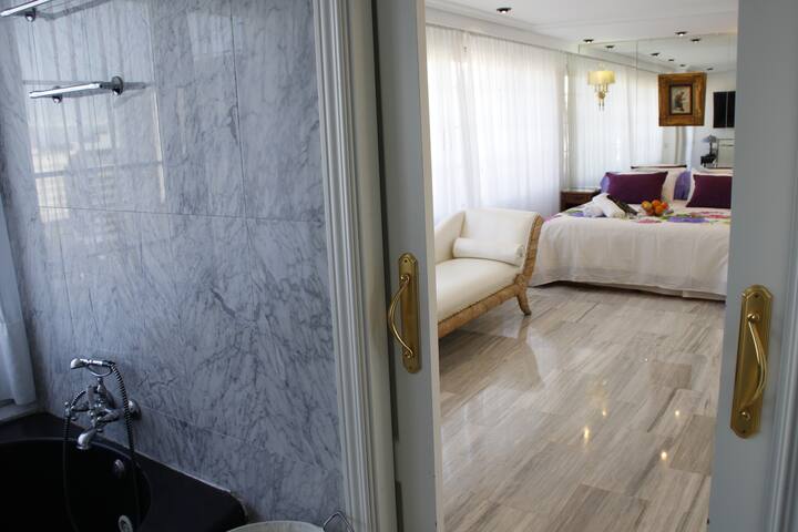 Luxury penthouse in Madrid´s sky. gallery image 4