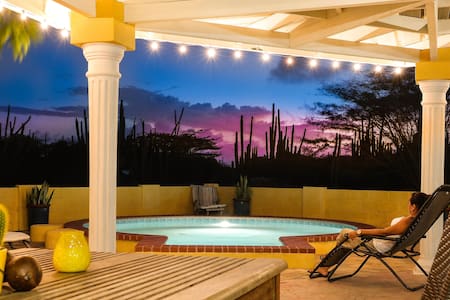 Yellow Escape Aruba Vacation Home