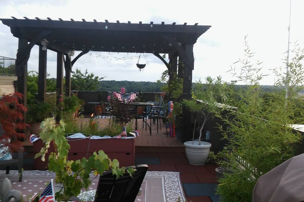 3rd story roof top patio eclipse views included!