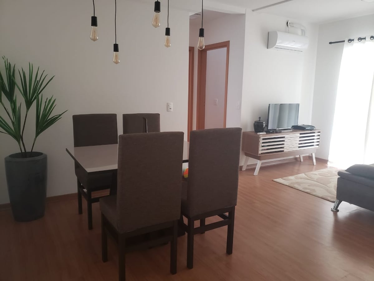 Airbnb em destaque: Apartment in a condominium with its foot in the sand - Front Sea em Barra Velha
