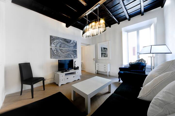 Ripa 3 Apartment – Characteristic 3Bdr 2Bth gallery image 2