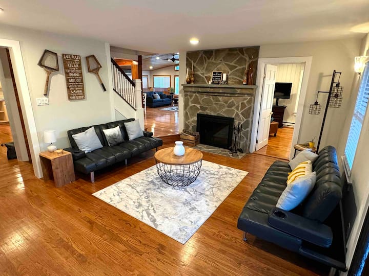 Narrowsburg Lake House Estate - Narrowsburg, NY