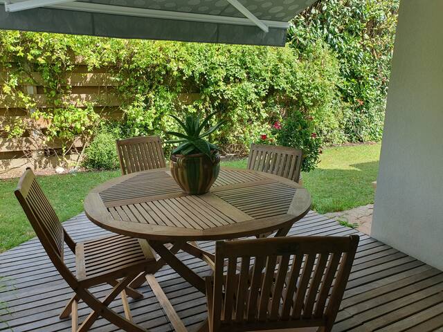 Architect’s Villa in Bordeaux, Ocean & Vineyards gallery image 4