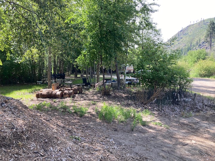 “The Beach” Private River Front Camping - Lake Chelan, WA