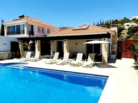 Villa Kara with private pool, Pissouri Beach