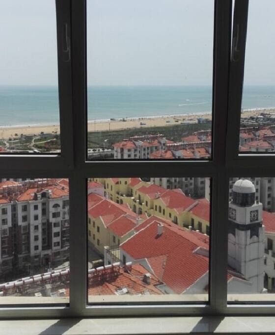 窗户外的海
