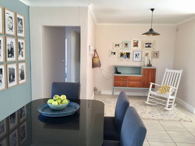 Winelands family home near Cape Town gallery image 5