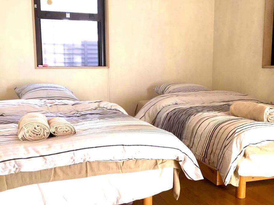 2 bed in your room.