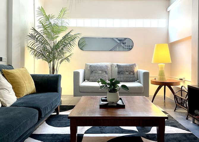 Tropical designer house 4BR in the hip area Ekamai