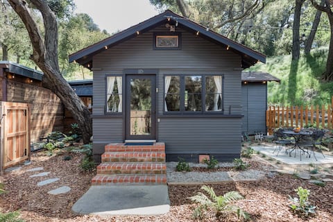 Crystal Cabin, Restored Vintage Lodge in Topanga State Park