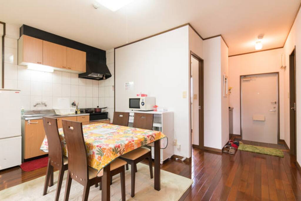 広く明るいお部屋
Spacious and brightly room
넓고 밝은 방
房間寬敞明亮