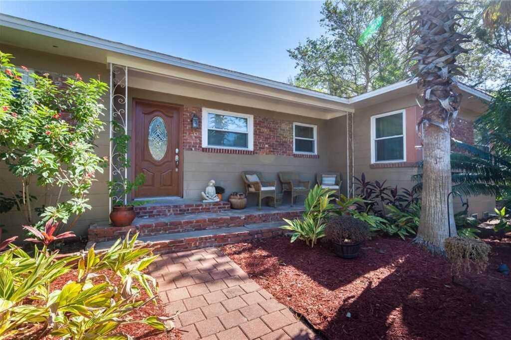 Ready. Set. Relax. - This beautiful vintage style bungalow is the perfect choice for your next family getaway!