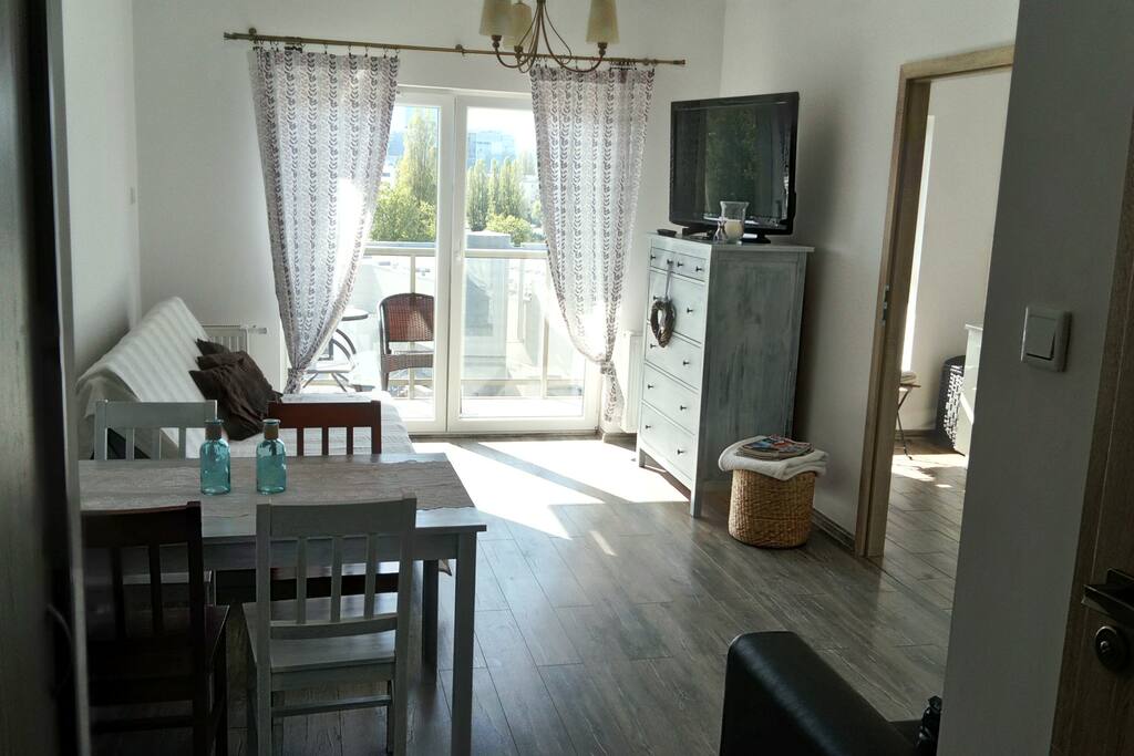 cosy living room with terrace and dining space