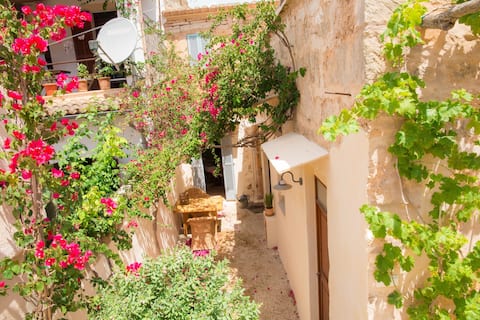 Enjoy mediterranean lifestyle!