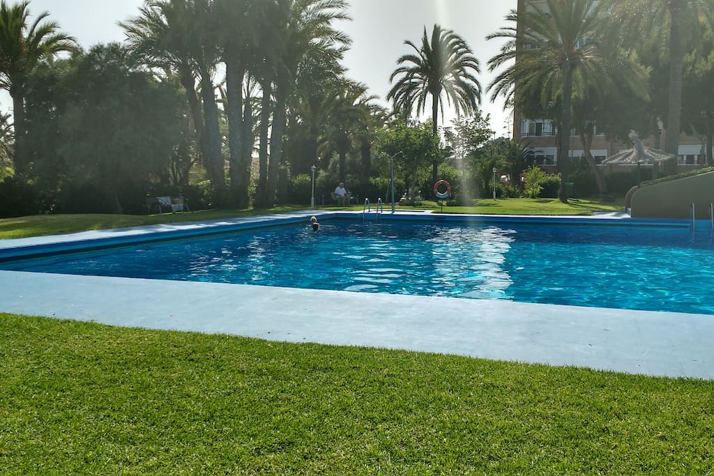 Piscina olímpica, profundidad 3,90m