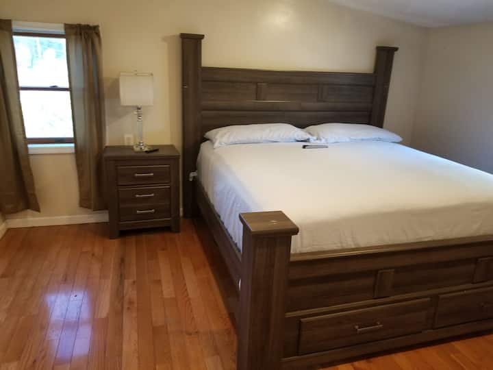 Safe , clean, comfortable, eclectic and luxury . Apartments for Rent