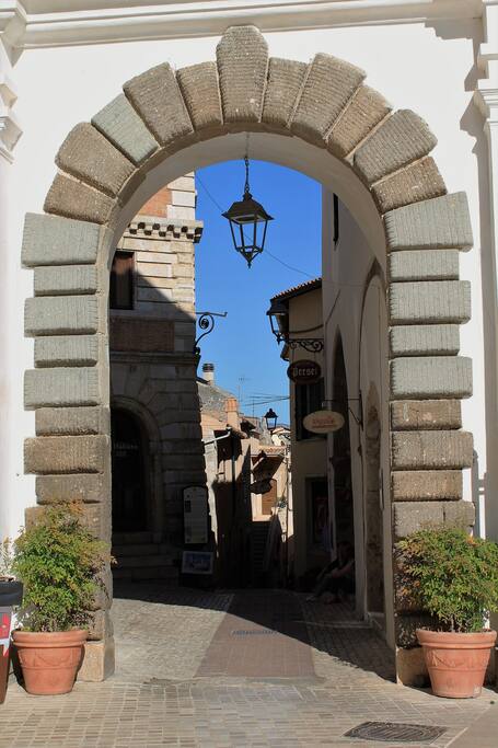 L'ingresso del Borgo
