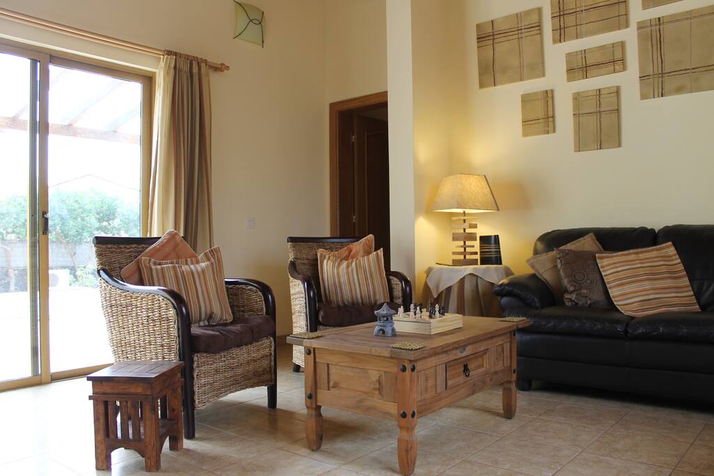 Comfort and space in the lounge for uptown 8 people.
