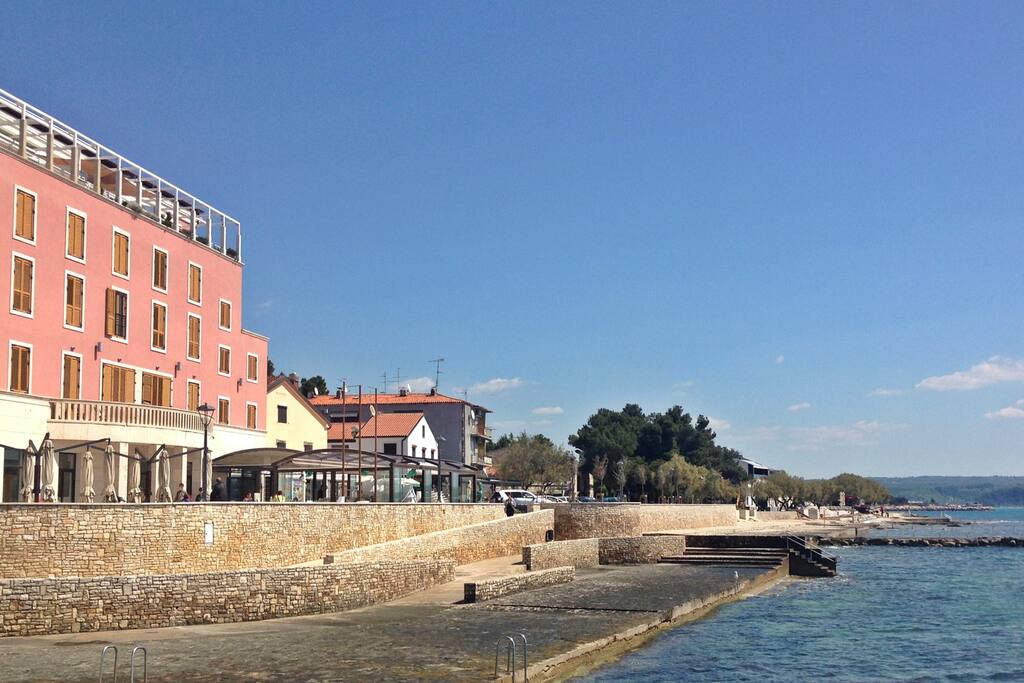 aparthotel Rotonda Inn in Novigrad