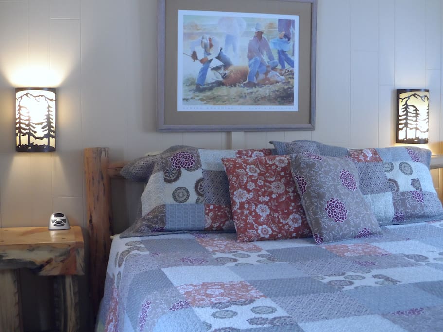 King bed in the bedroom
