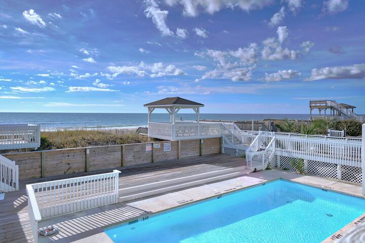Charming Oceanfront Bungalow English Rose Cottages For Rent