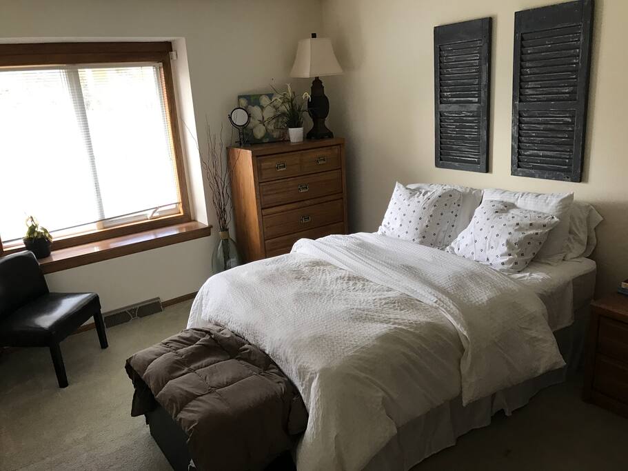 Full size mattress