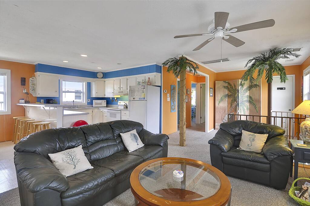 Main Level,Living Area,