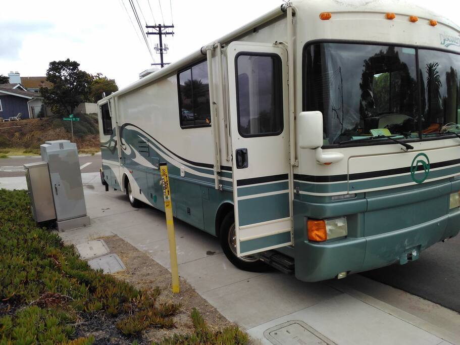 Yes that's it a beautiful 40 foot RV with all the amenities including a washer and dryer, huge shower private rear bedroom